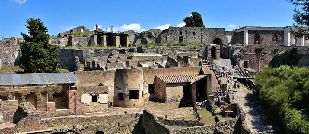 travel to Pompeii